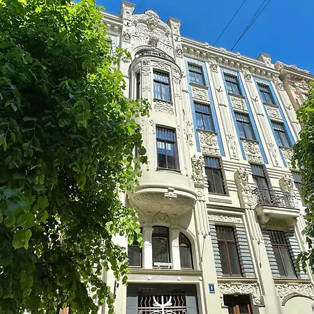 In Art Nouveau District Lägenhet Riga