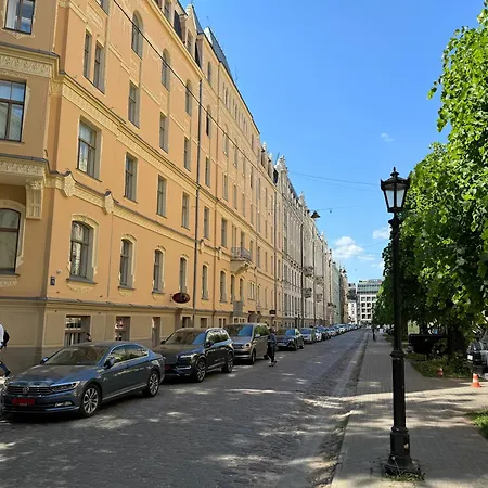 Апартаменты In Art Nouveau District Рига