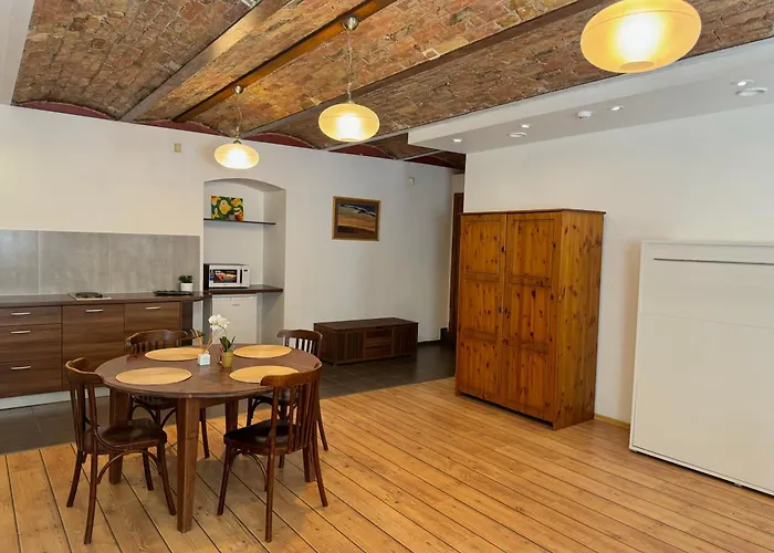 Dzīvoklis In Art Nouveau District